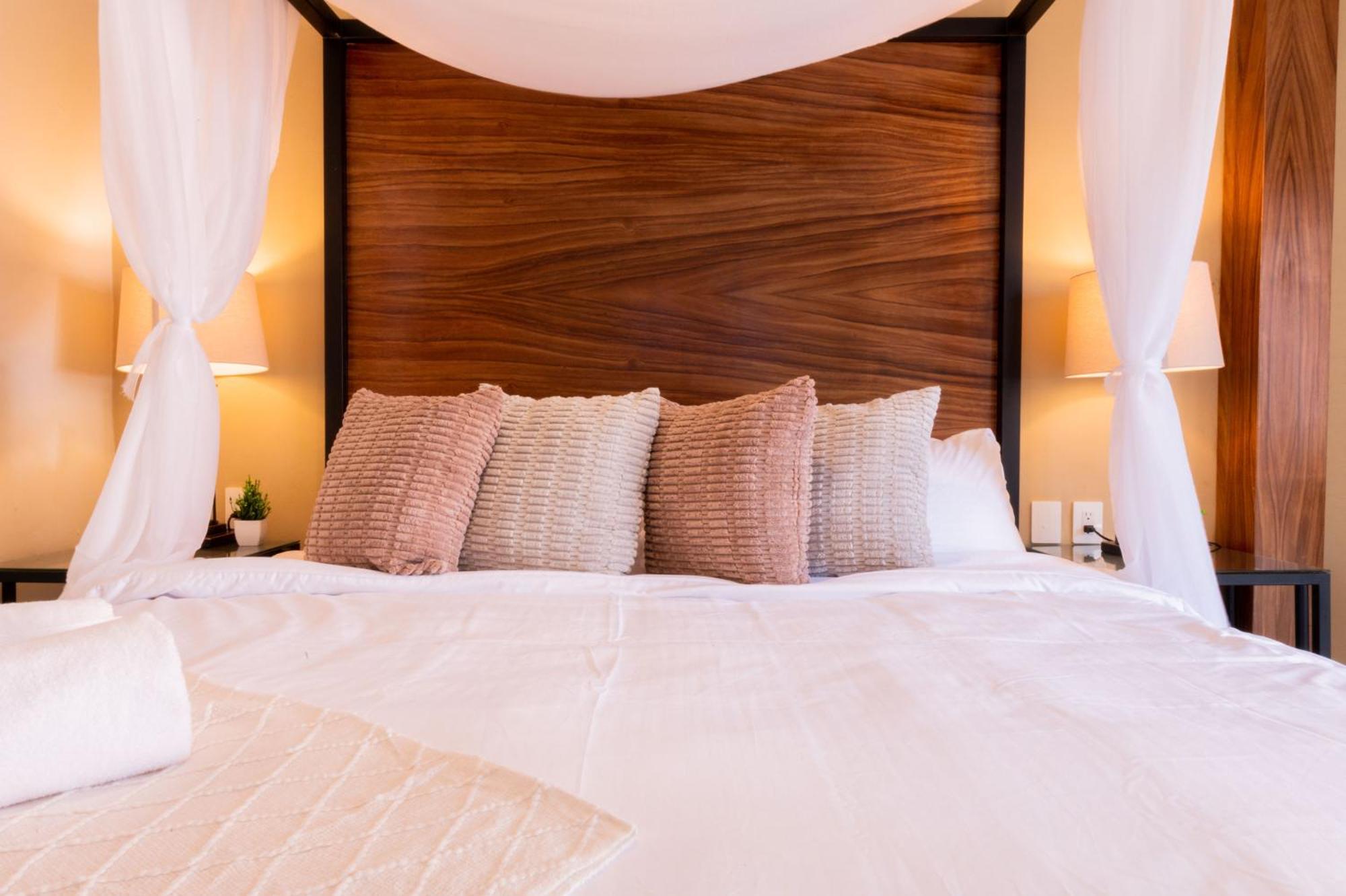 Casa Victoria Malecon - Adults Only Hotel ปูแอร์โตบาญาร์ตา ภายนอก รูปภาพ