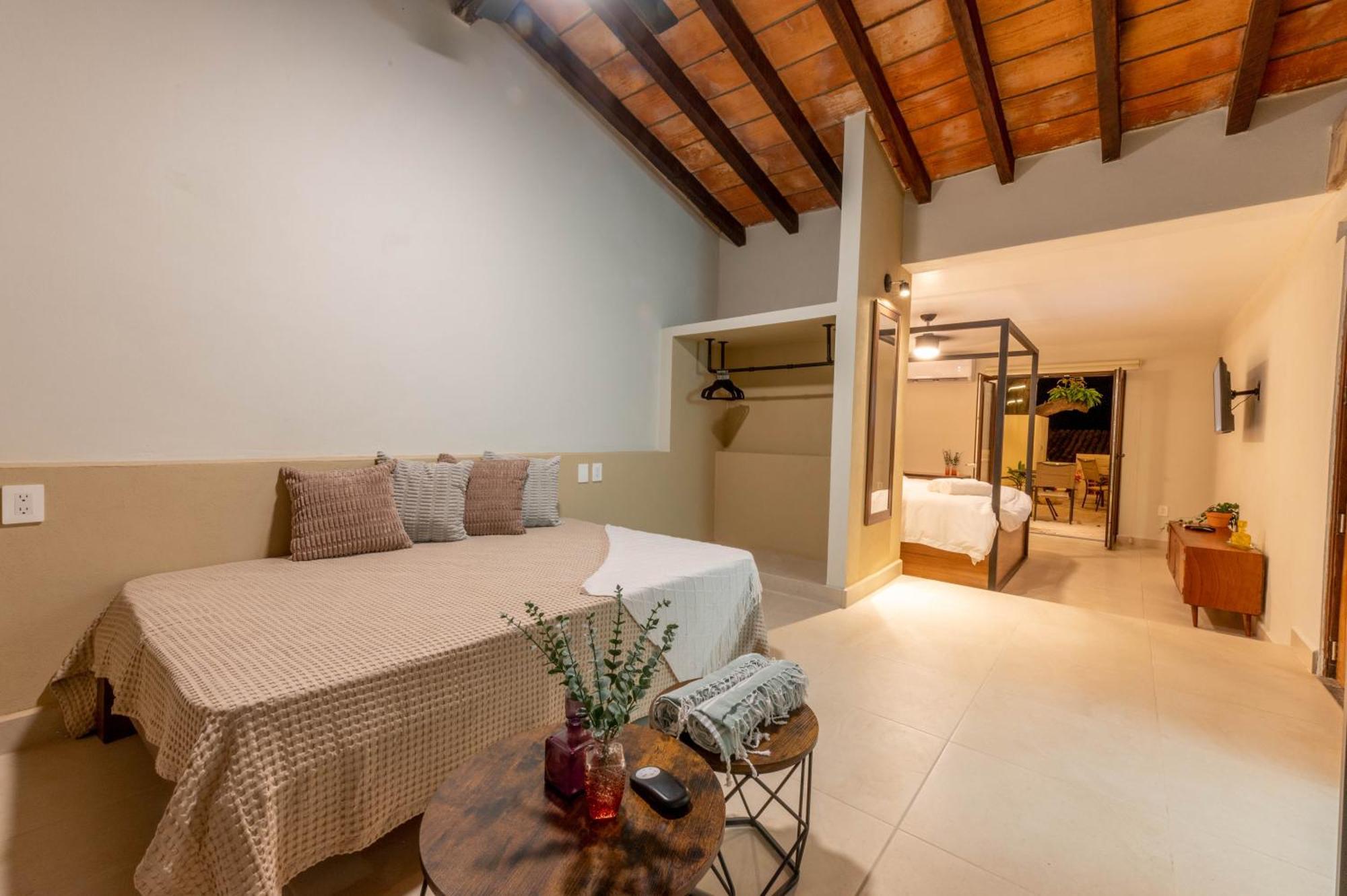 Casa Victoria Malecon - Adults Only Hotel ปูแอร์โตบาญาร์ตา ภายนอก รูปภาพ