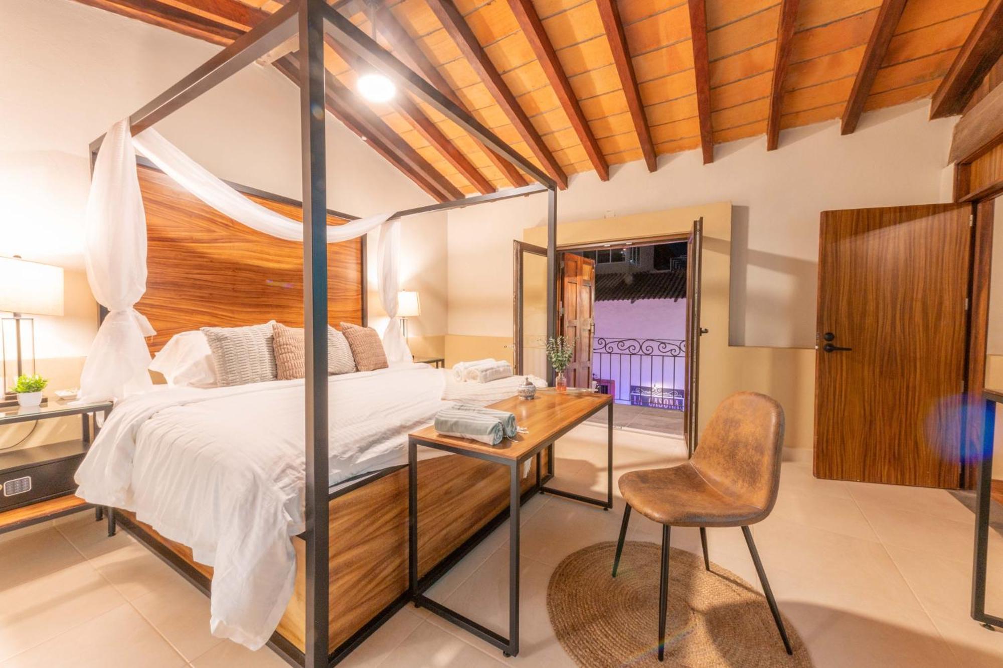 Casa Victoria Malecon - Adults Only Hotel ปูแอร์โตบาญาร์ตา ภายนอก รูปภาพ