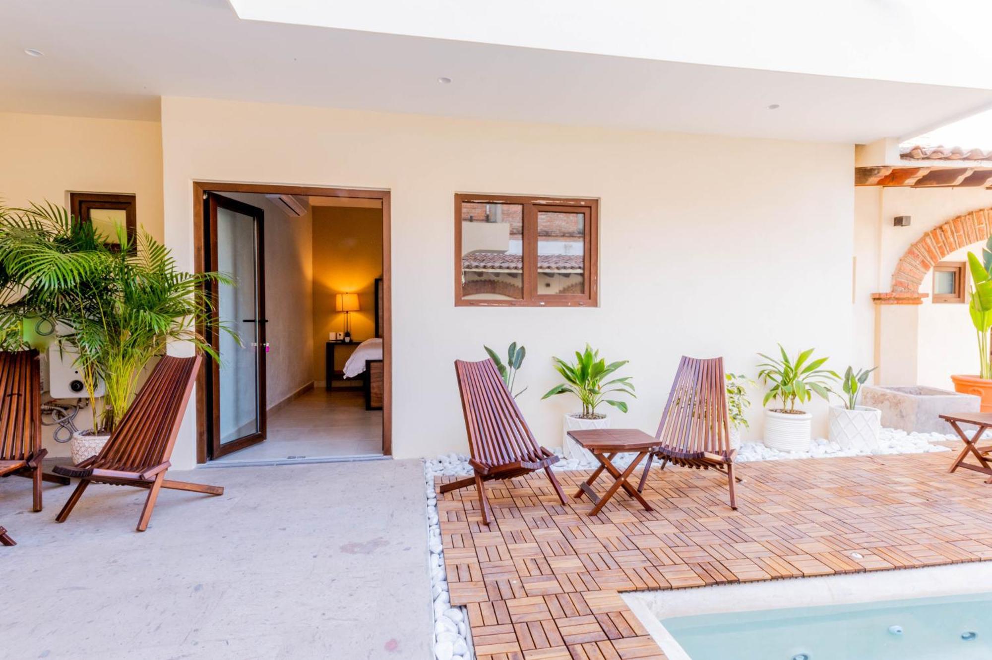 Casa Victoria Malecon - Adults Only Hotel ปูแอร์โตบาญาร์ตา ภายนอก รูปภาพ